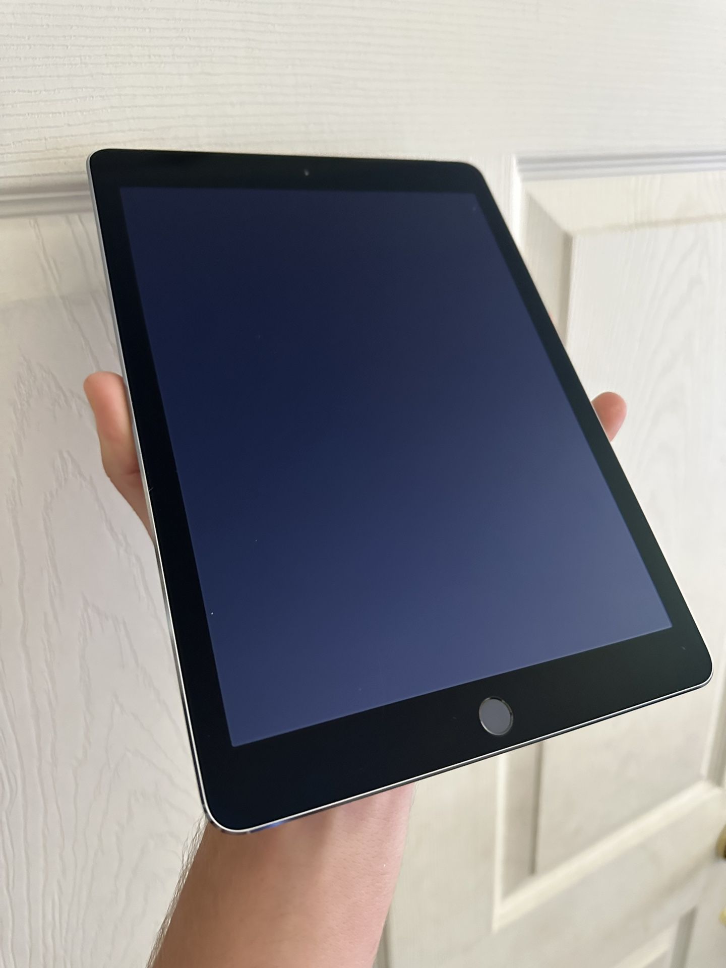 Apple iPad Air 2 Tablet