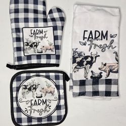 Farmhouse Kitchen Black and White Buffalo Check Oven Mitt Potholder Towel Set