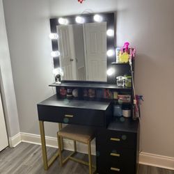Vanity 