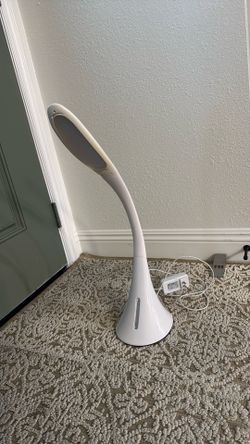 Bostitch Office Modern LED Desk Light, 8W, White (VLED1821WHITE-BOS)