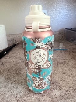 Buc ee’s Yukon Outfitters 32oz