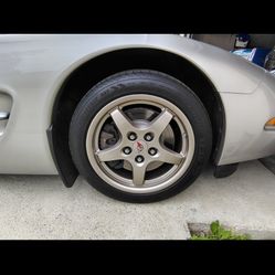 Corvette Rims & Tires