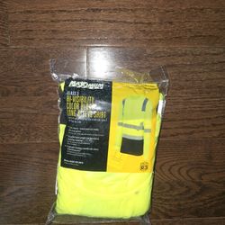 MAXIMUM SAFETY
Men's X-Large High Visibility Black/Yellow ANSI Class 3 Polyester Long-Sleeve Safety Shirt with Reflective Tape