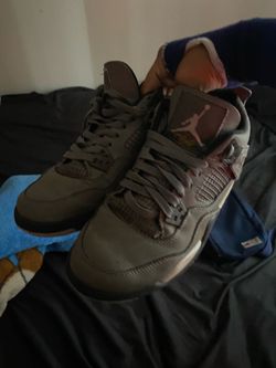 Jordan 4s grey