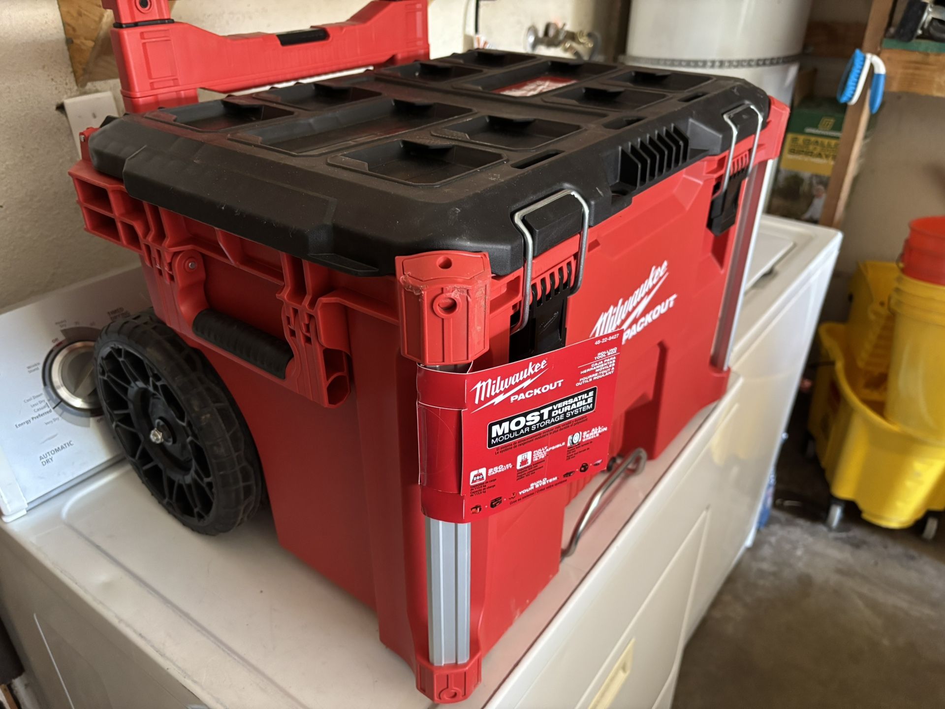 Milwaukee Packout Rolling Tool Box