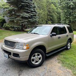 2004 Ford Explorer