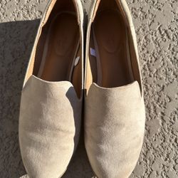 Universal Threads Flat, Brand New, Size 8