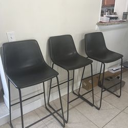 Reduced! Brand New Leather Bar Stools 