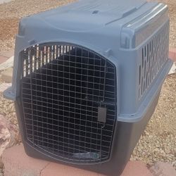 Petmate Vari Kennel 40"  Inch Long Extra Large Dog Crate  Great Condition 