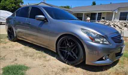 2011 infiniti G25