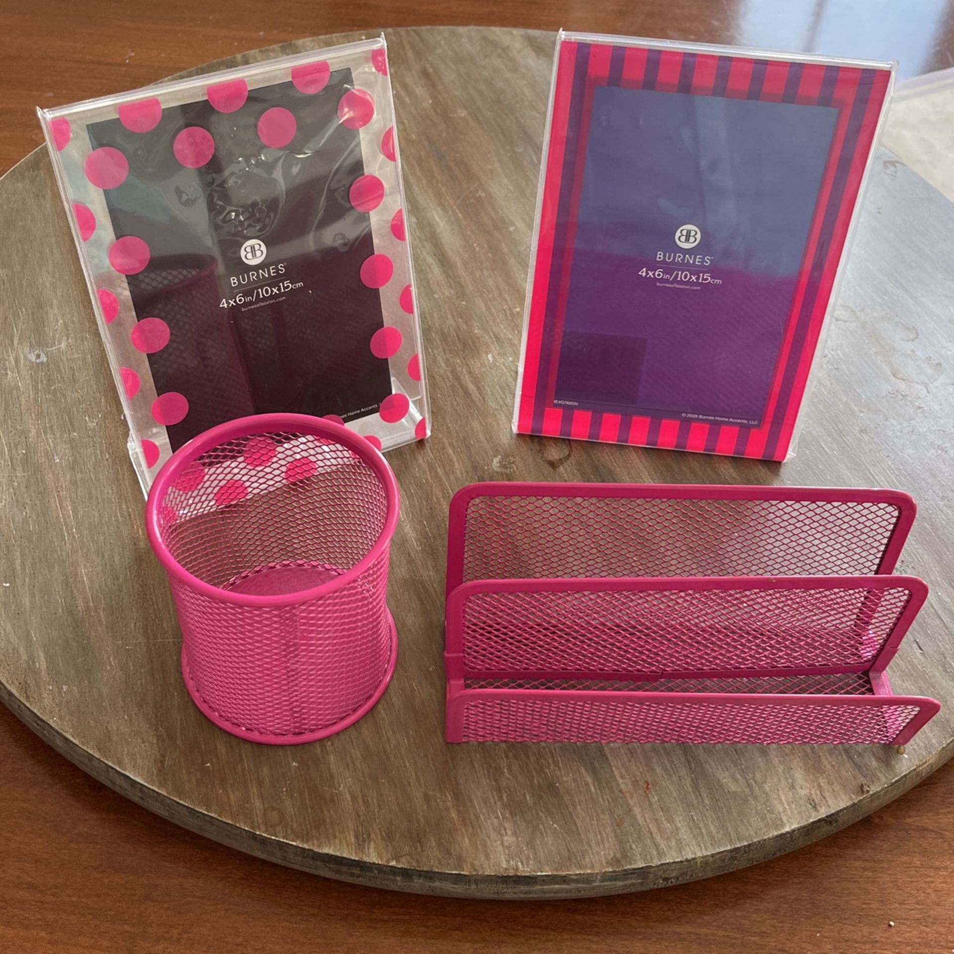 Set Of Pink Letter Holder And Matching Pen Holder +2 Frames