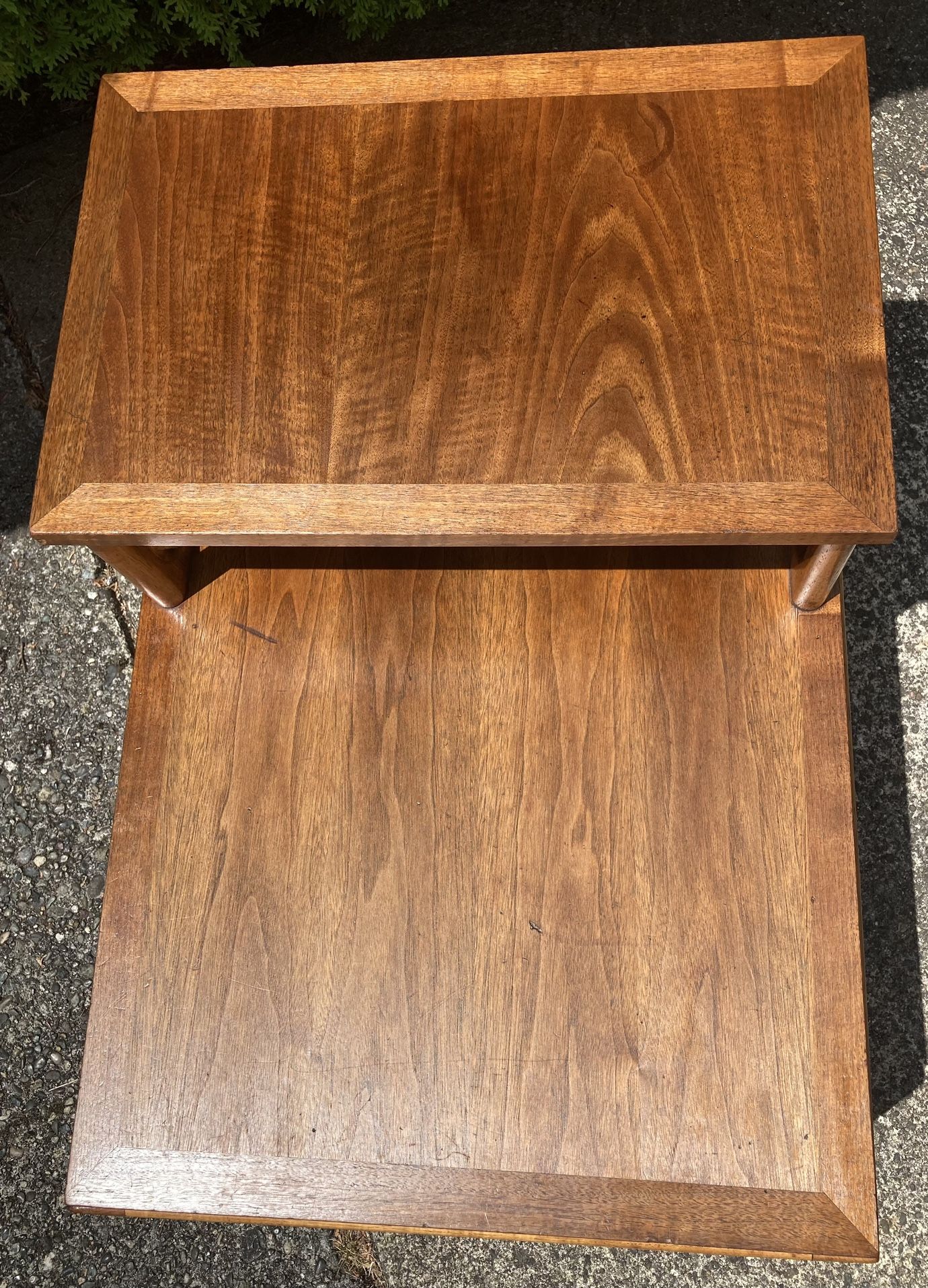 Mid century modern lane end table