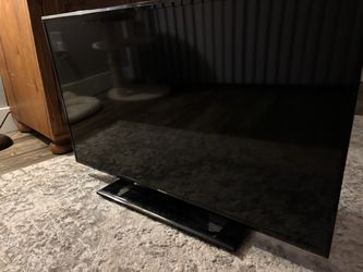Westinghouse Flatscreen HD TV - 1080p 60hz
