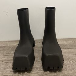 Balenciaga Trooper Boots