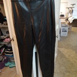 SO High Rise Leather Leggings with back pockets (S)