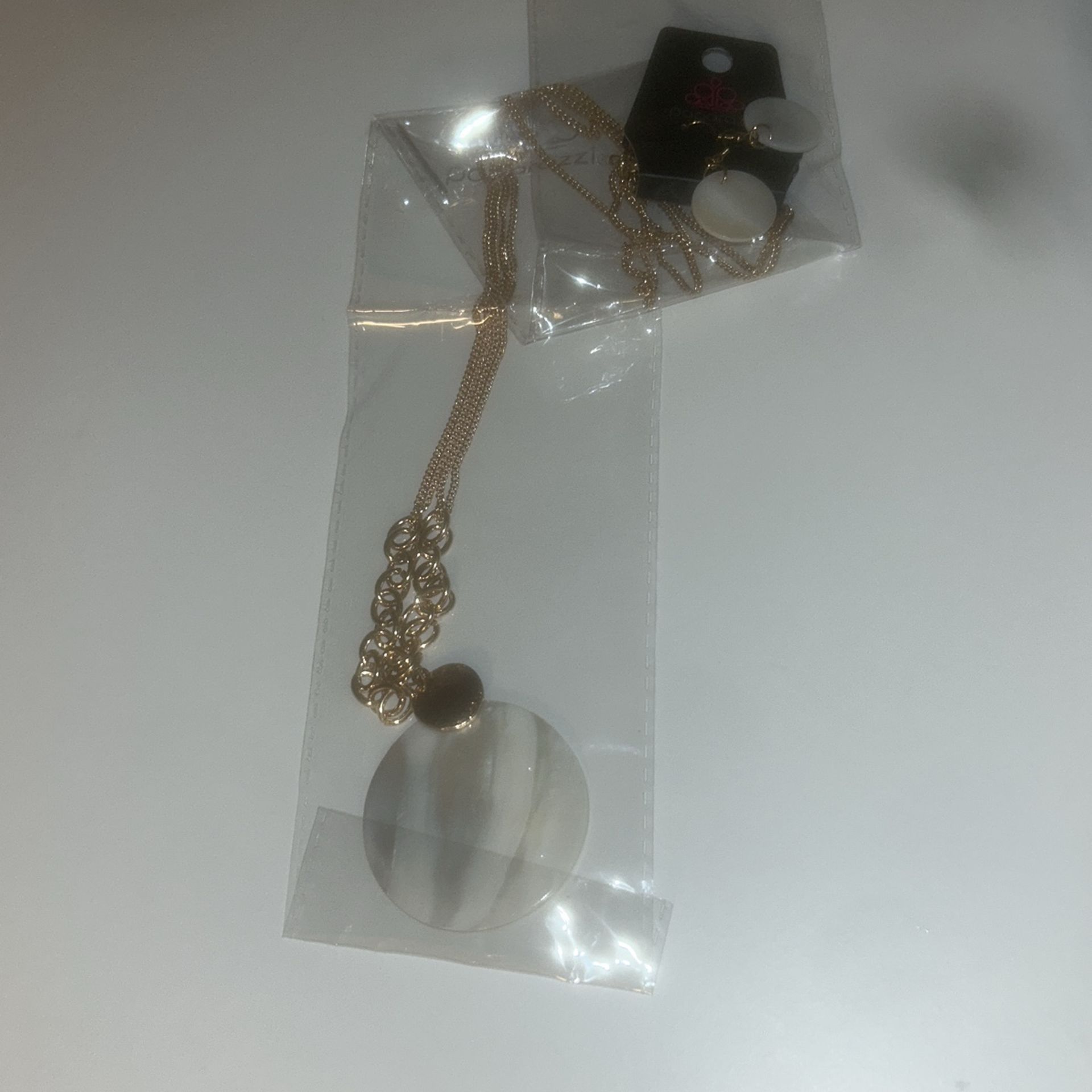 Necklace and earring set