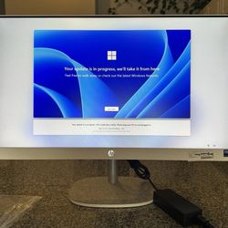 HP 27" TouchScreen All-in-One Desktop PC - Intel  i5 1335U - 8GB RAM  - 512GB SSD