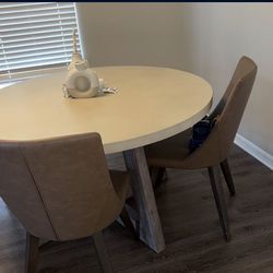 Dinning table