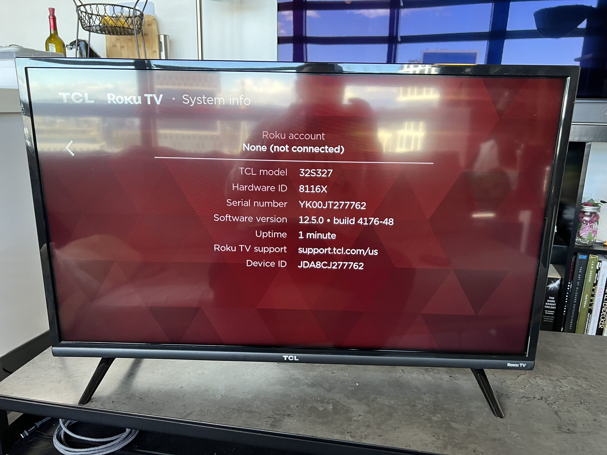 TCL Roku 32” LED Smart TV (32S327) for Sale in Los Angeles