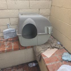 Cat LITER  BOX BY OMEGA PAW