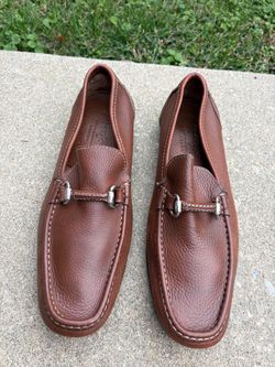 Men’s shoes. Like new. High quality and brand.