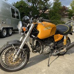 2007 Ducati GT1000 monster scrambler cafe sport classic triumph