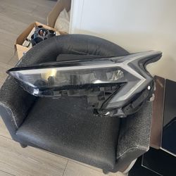 Kia K5 Right And Left Headlights OEM