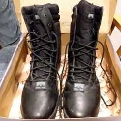 Magnum Stealth Safety Steel Toe Men's 8" Boots - Size 13