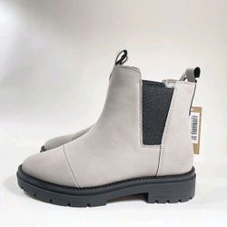 NEW TOMS Cement Skylar Nubuck Chelsea Gray Ankle Boots 6