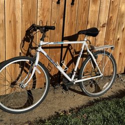 1980’s Retro Mongoose Road Bike