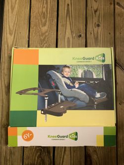 KneeGuardKids Common Sense II Baby Car Seat Footrest