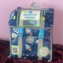 New ‼️Convertible Sleeping Bag To Backpack 