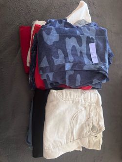 Kids clothes size 6/7T