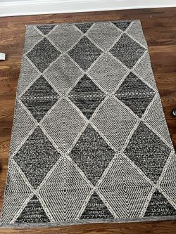 Hand Woven Rug 108in x72in