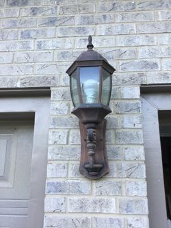Outdoor wall lamps