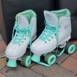 Four Wheels Roller Skates Fit A Size 6 Or 6 1/2 - Used Very Minimum 