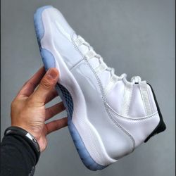 AJ11 SNEAKERS