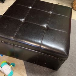 3x3 Ft Ottoman - I Wheel Is Out