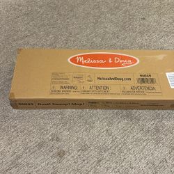 Melissa and Doug —broom, Sweep, Mop 