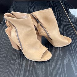 Size 8 Dolce Vita Heeled Booties