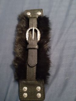 fur buckle bracelet