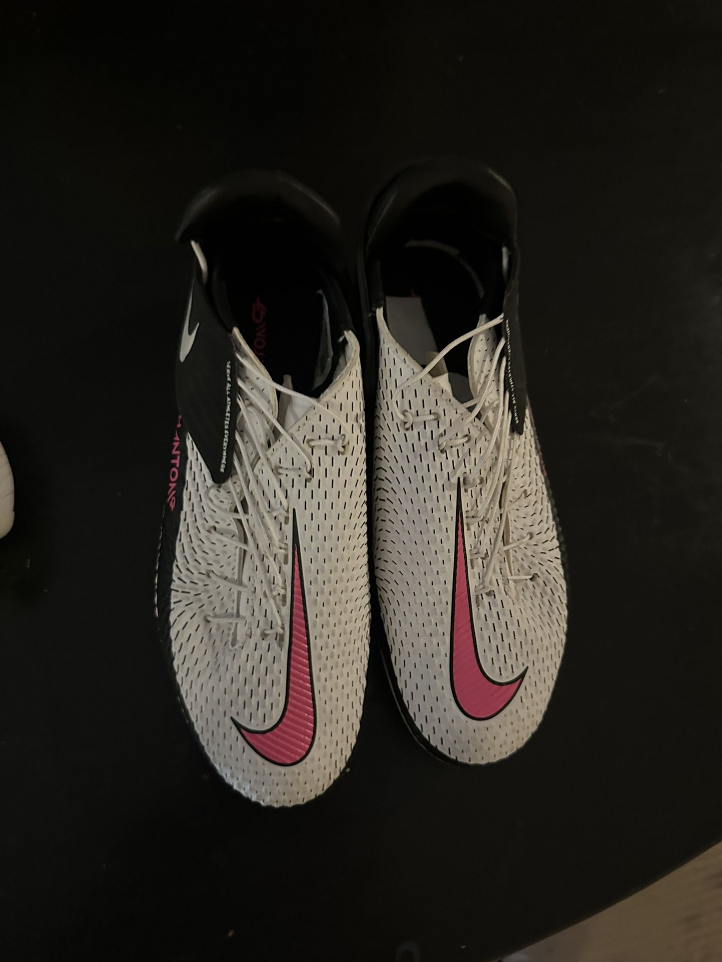 2 Pairs Soccer cleats