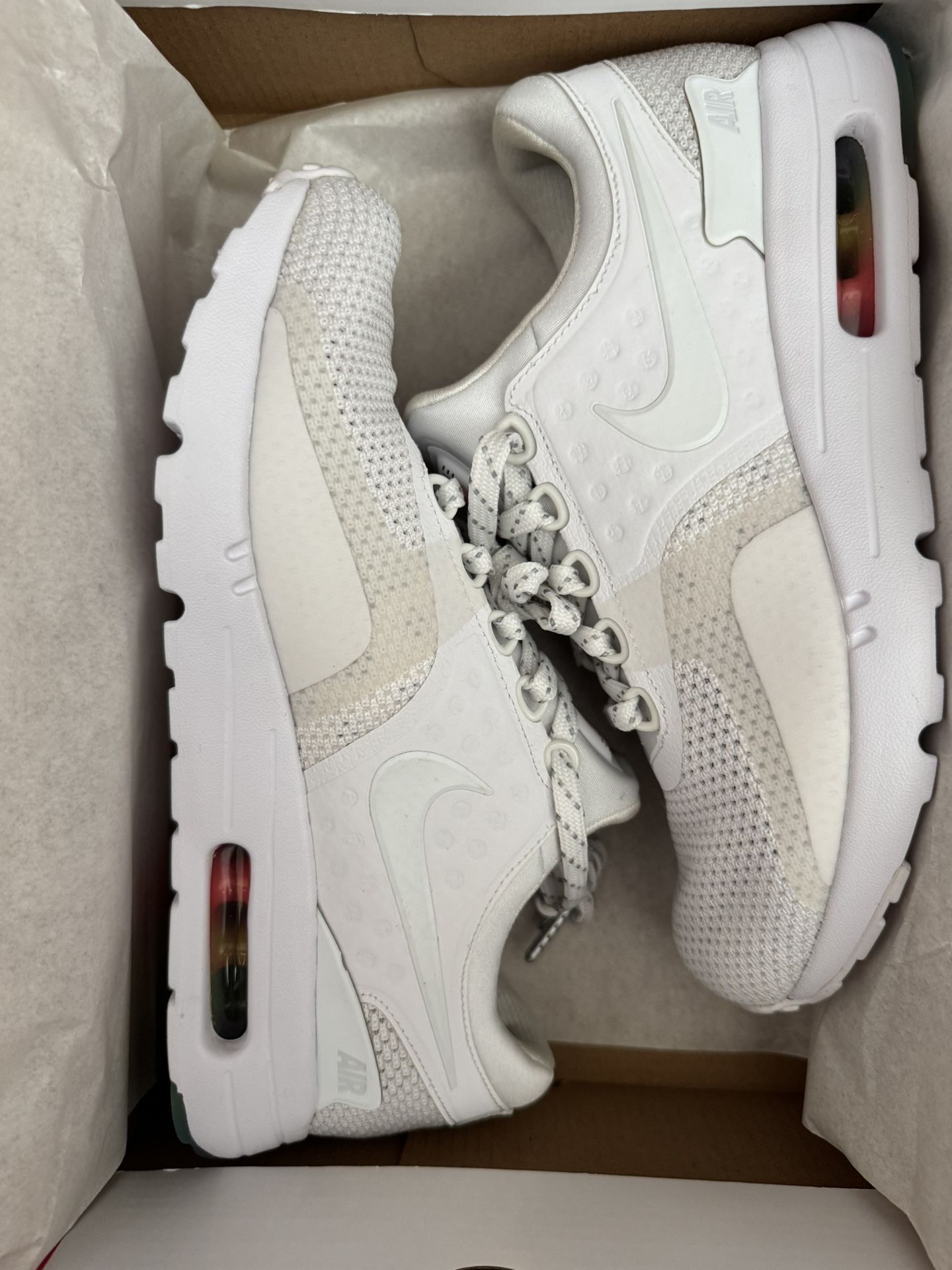 Nike Air Max Zero Be True Size 8
