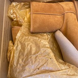 Koolaburra by ugg BRAND NEW