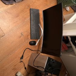 Hp Pavilon Desktop 595 – P0074 PC And Crua 27 Inch Curved Monitor With LED Lights And Keyboard And Mouse