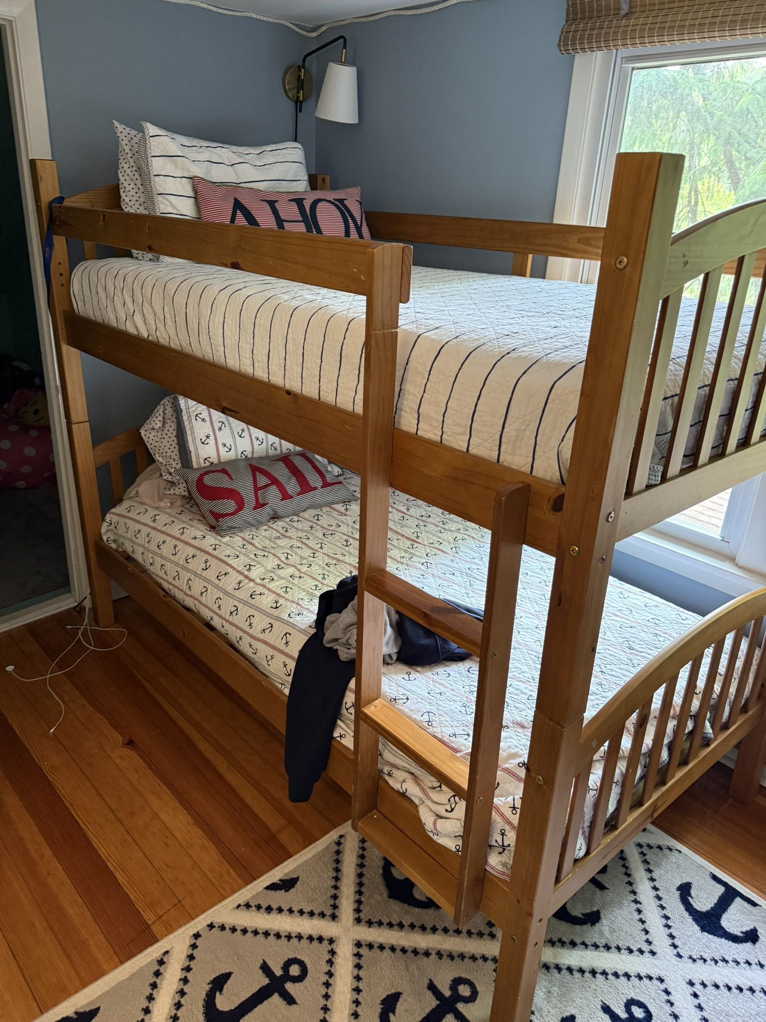 TWIN BED - wood