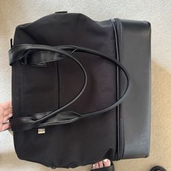Beis Weekender Travel Bag In Black