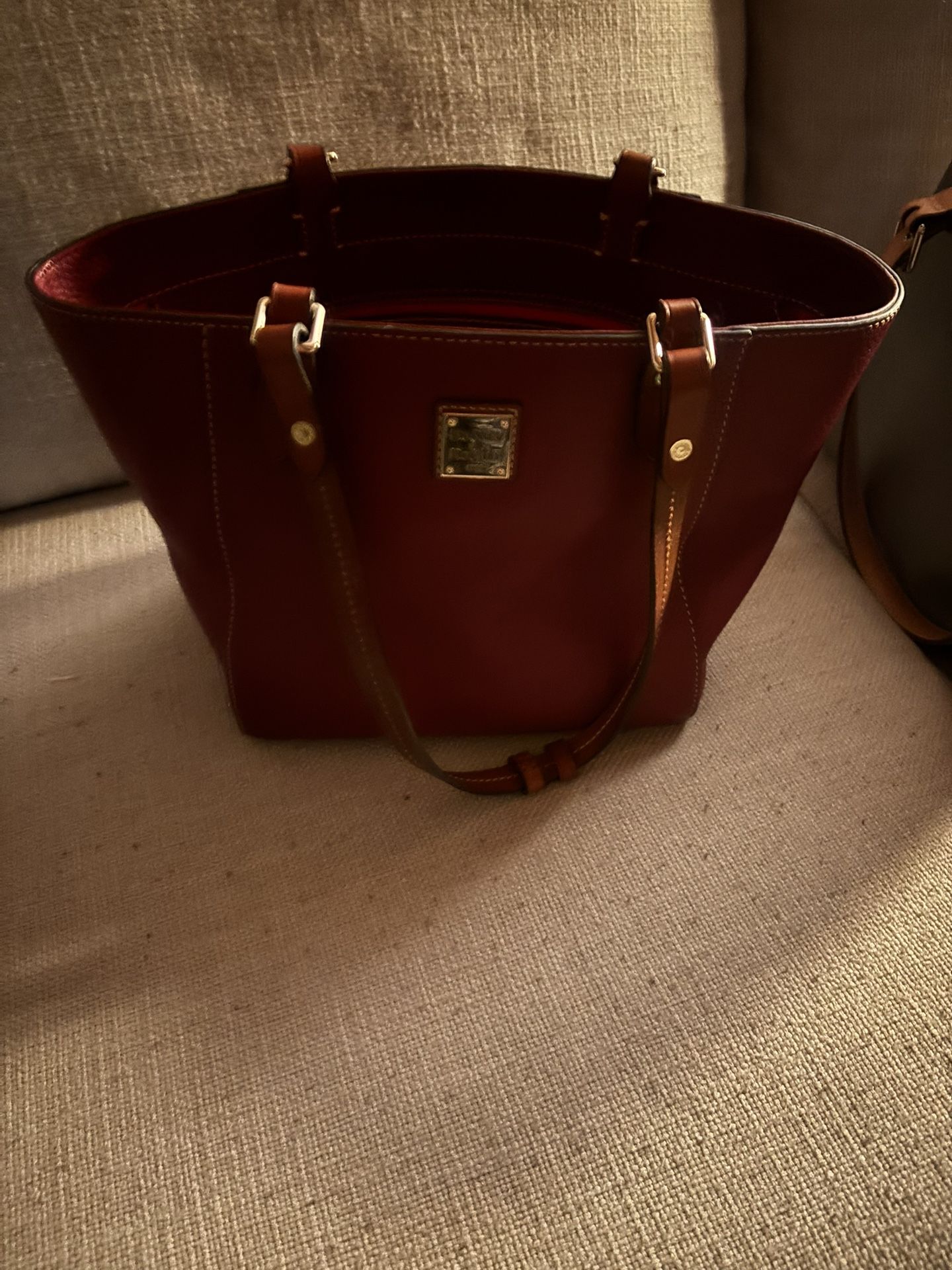 Dooney And Bourke Woman’s Bag