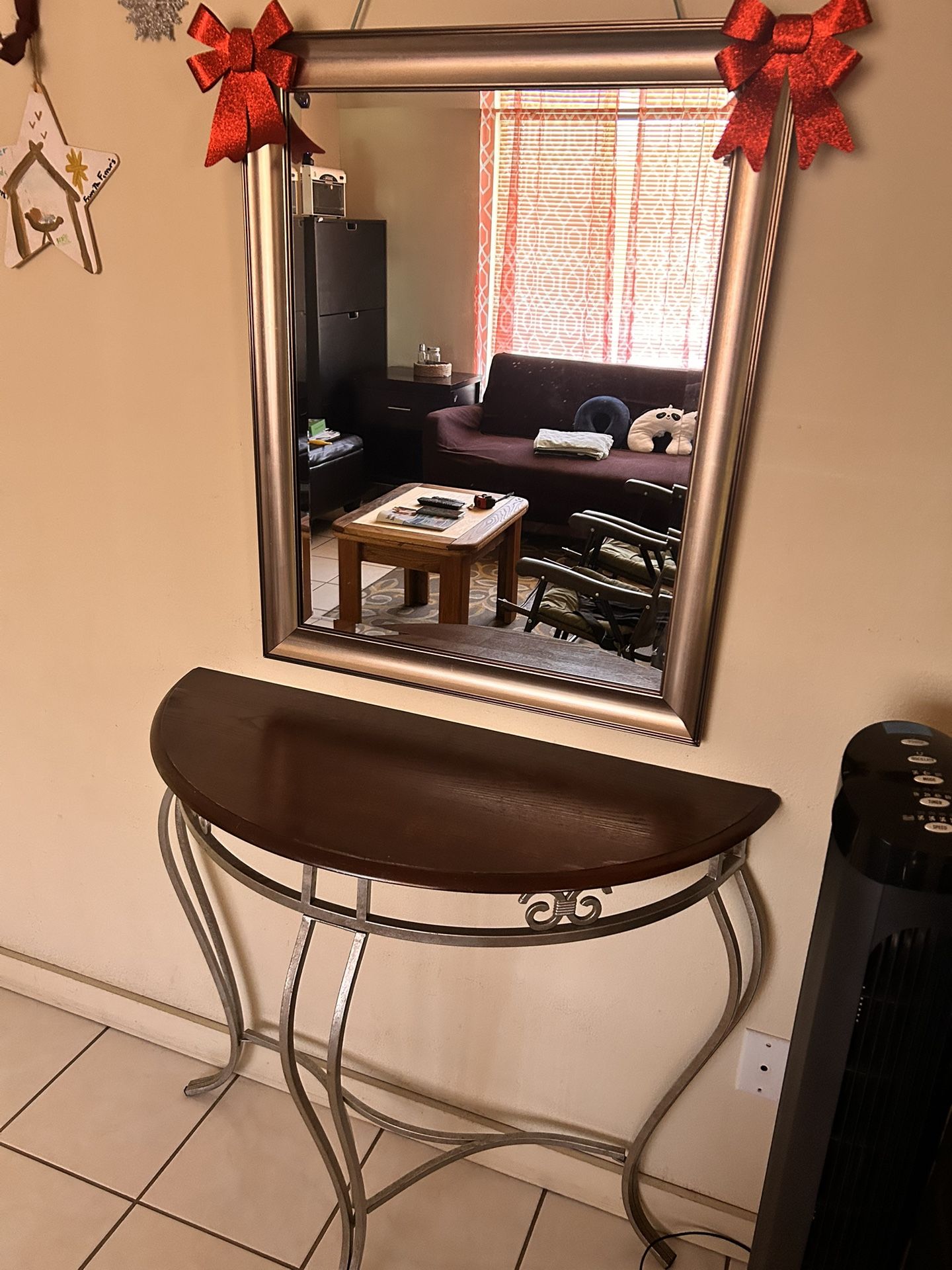 Vanity Table + 2 mirrors