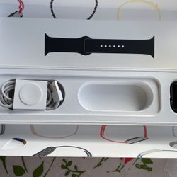 Apple Watch Series 5 40mm Space Gray Aluminium Case 